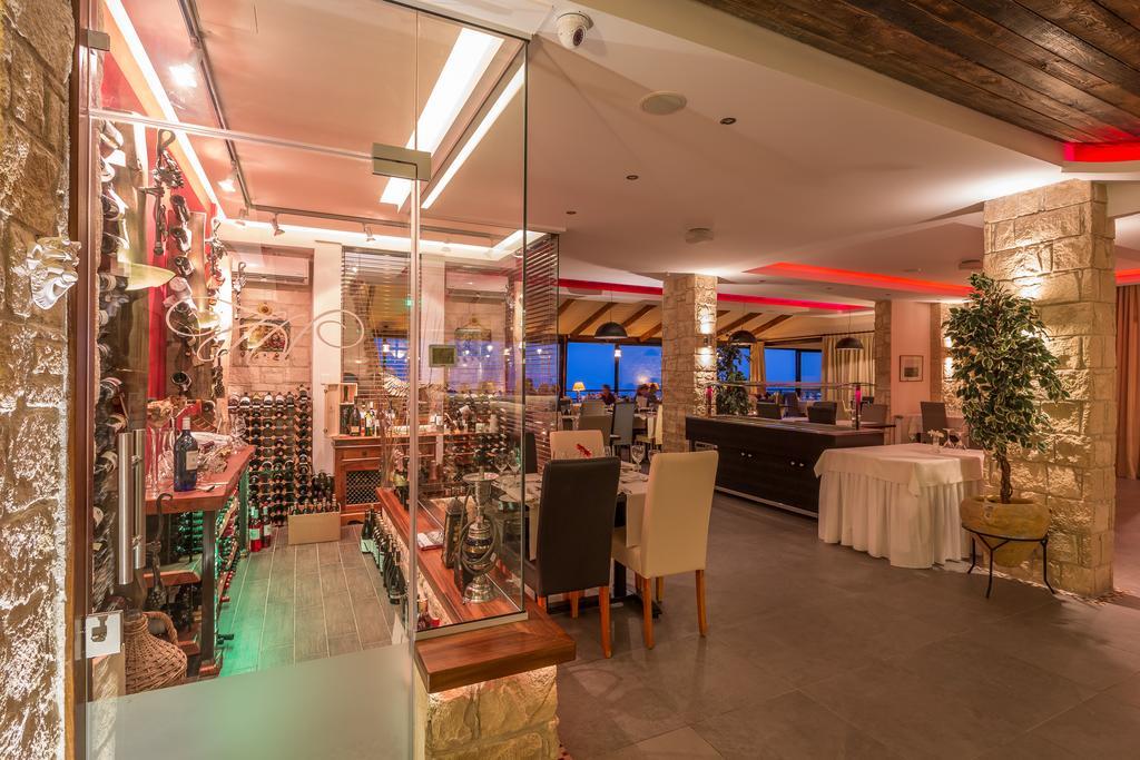 Hill View Hotel Apartments Писсури Экстерьер фото