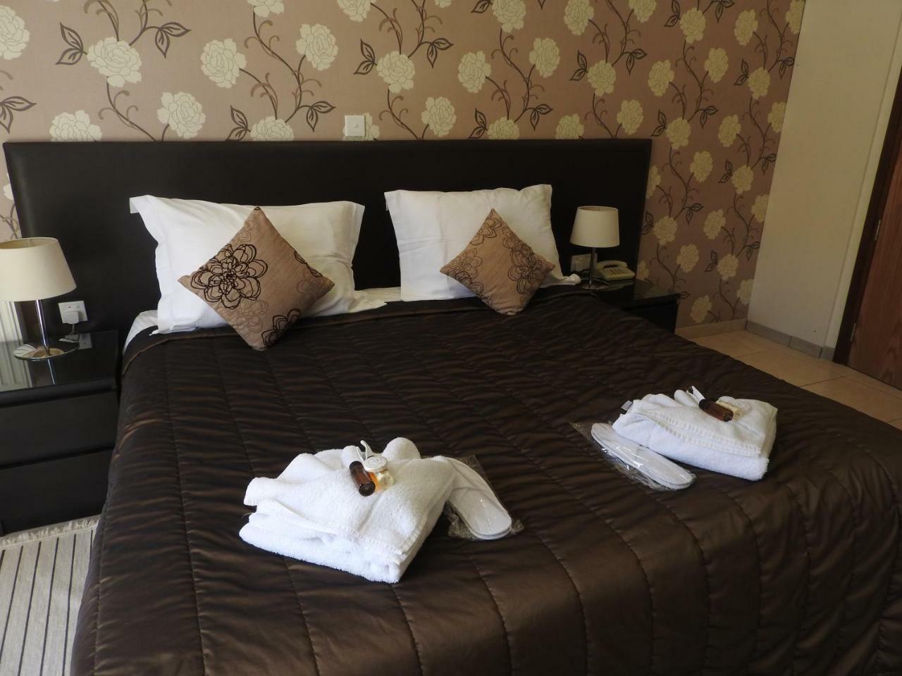 Hill View Hotel Apartments Писсури Экстерьер фото