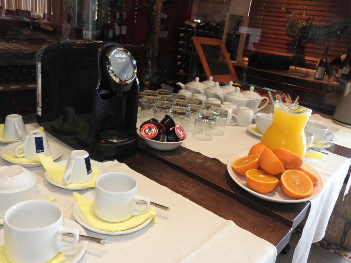 Hill View Hotel Apartments Писсури Экстерьер фото