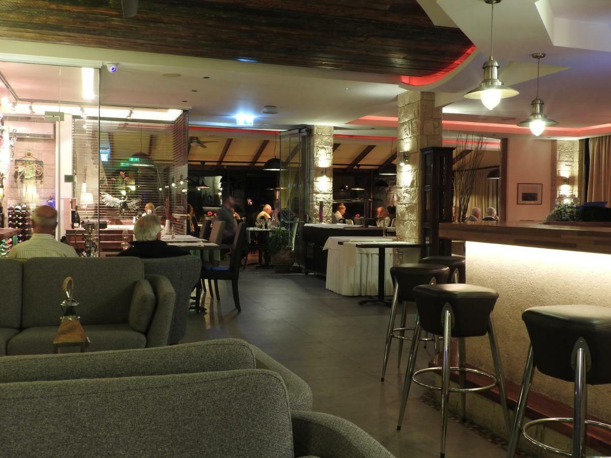 Hill View Hotel Apartments Писсури Экстерьер фото